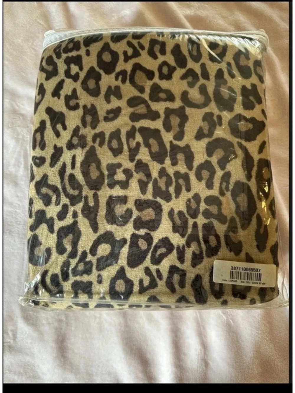 Super soft plus throw size queen/ull